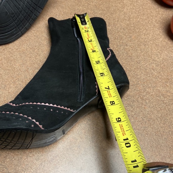 Rebecca Sanver Ankle Boots - Picture 9 of 11